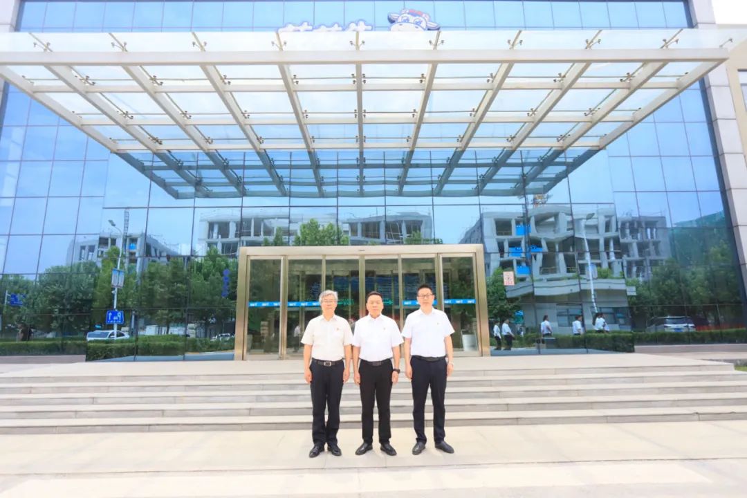 中國共產(chǎn)黨河南花花牛乳業(yè)集團股份有限公司第二屆委員會第二次黨員大會勝利召開