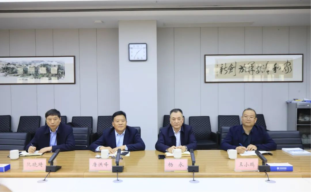 花花牛乳業集團黨委書記、董事長唐洪峰一行赴中原食品實驗室同中國工程院院士、中原食品實驗室主任任發政座談交流