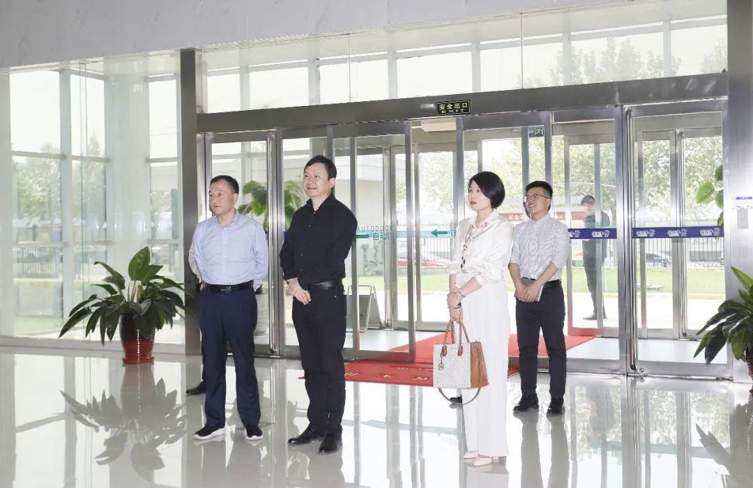 花花牛丨北京家音順達蒞臨花花牛乳業(yè)集團參觀訪談