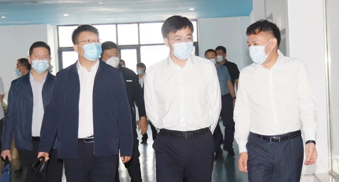 佳木斯市招商考察團(tuán)蒞臨花花牛考察座談