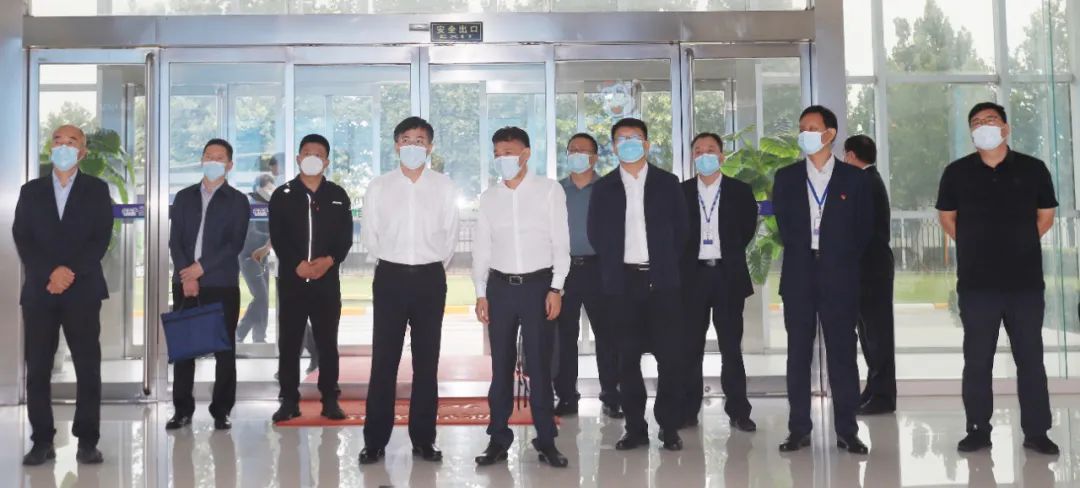 佳木斯市招商考察團(tuán)蒞臨花花牛考察座談