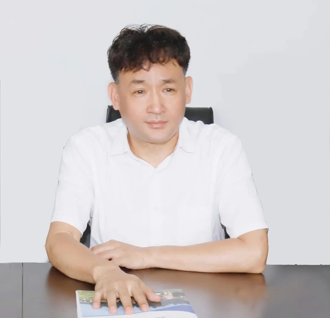 新蔡縣委書記邵奉公會(huì)見(jiàn)關(guān)曉彥董事長(zhǎng)一行 新蔡縣委書記邵奉公會(huì)見(jiàn)關(guān)曉彥董事長(zhǎng)一行