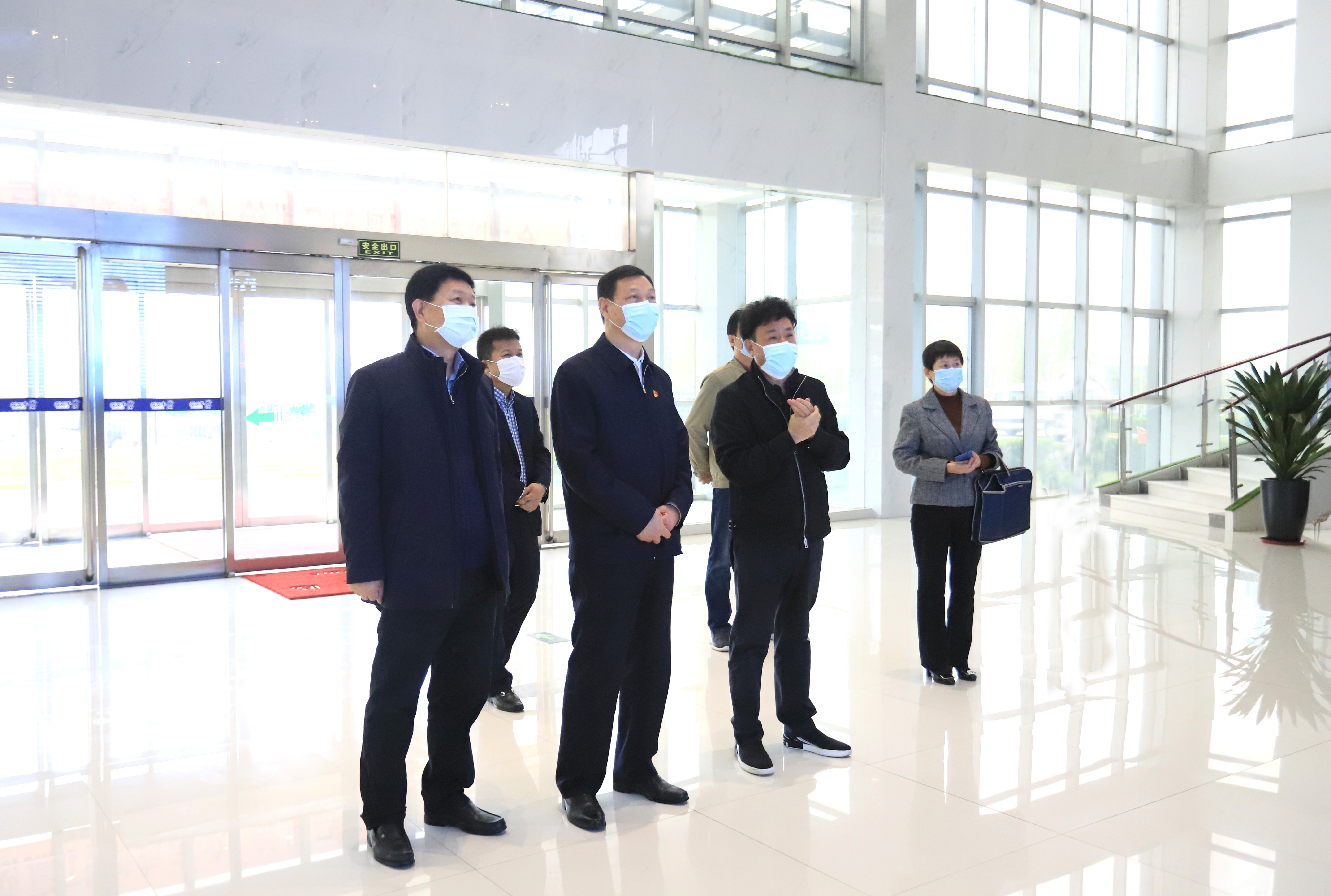 河南省委農辦主任、農業農村廳廳長申延平一行調研河南花花牛乳業集團