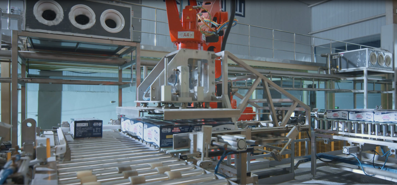 花花牛亮相2018人工智能產業發展高峰論壇 花花牛亮相2018人工智能產業發展高峰論壇