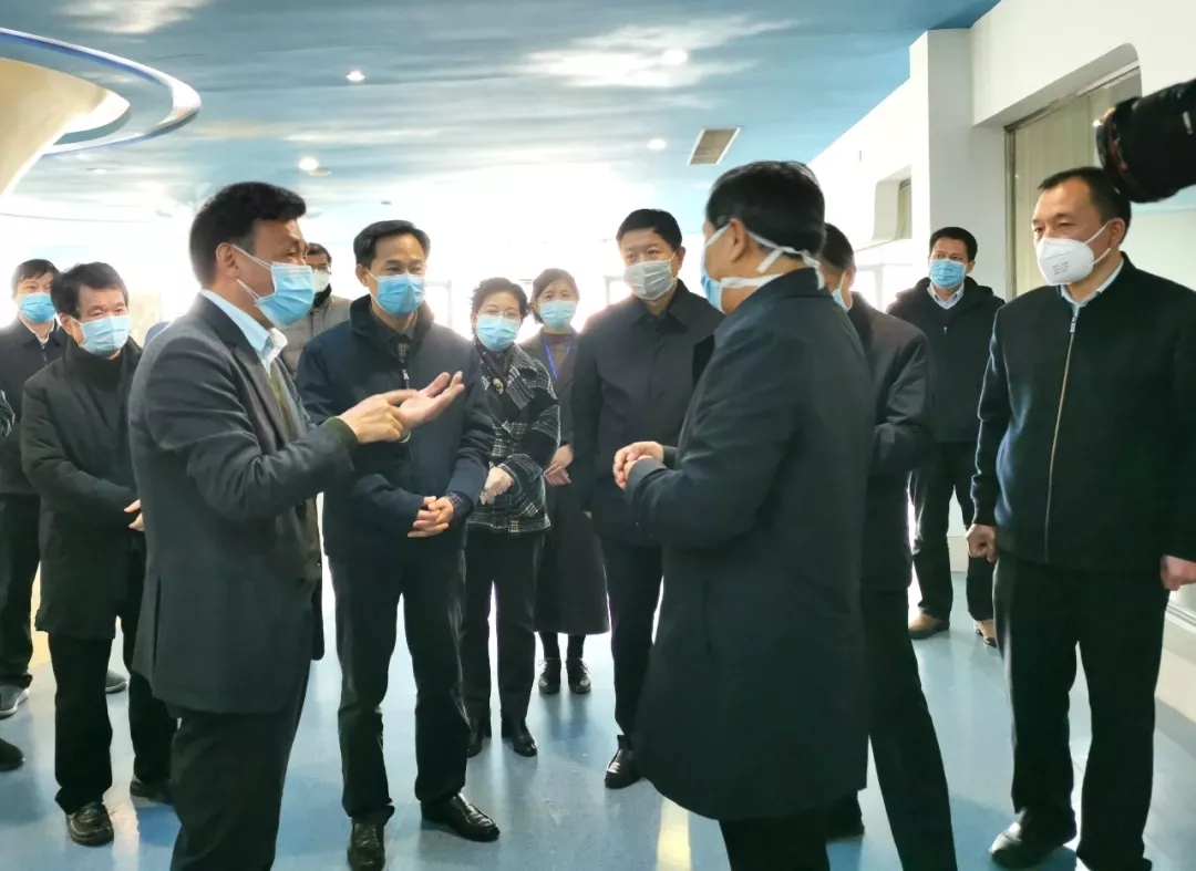 快訊丨河南省副省長(zhǎng)武國(guó)定蒞臨花花牛乳業(yè)集團(tuán)調(diào)研重點(diǎn)保障企業(yè)復(fù)工復(fù)產(chǎn)情況 快訊丨河南省副省長(zhǎng)武國(guó)定蒞臨花花牛乳業(yè)集團(tuán)調(diào)研重點(diǎn)保障企業(yè)復(fù)工復(fù)產(chǎn)情況